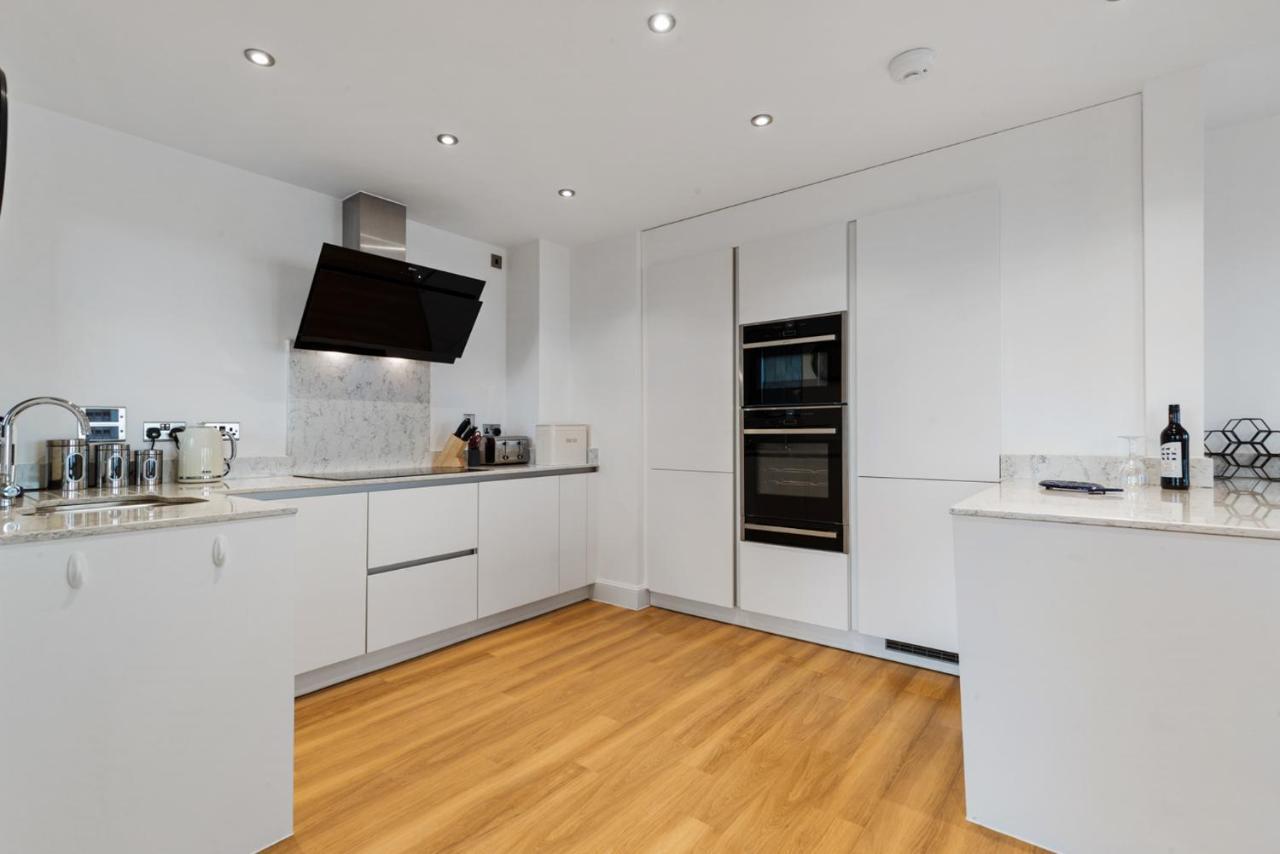 Apartment 8 Waterstone House - Luxury Apartment, Sea Views, Pet Friendly Tenby Exterior foto